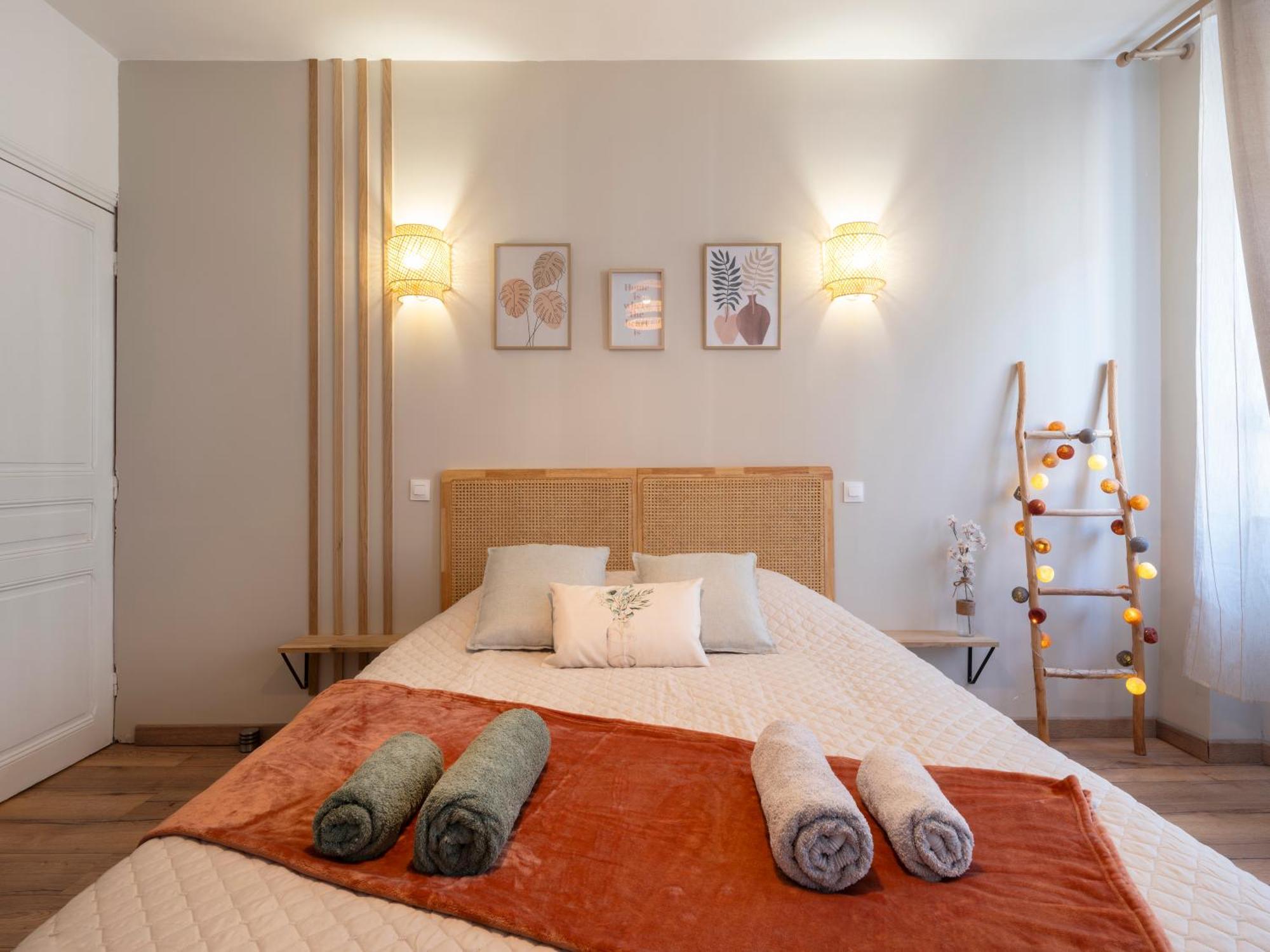 Clairchene - Cosy Centre Parking Spacieux Familial Verdun-sur-Meuse Buitenkant foto