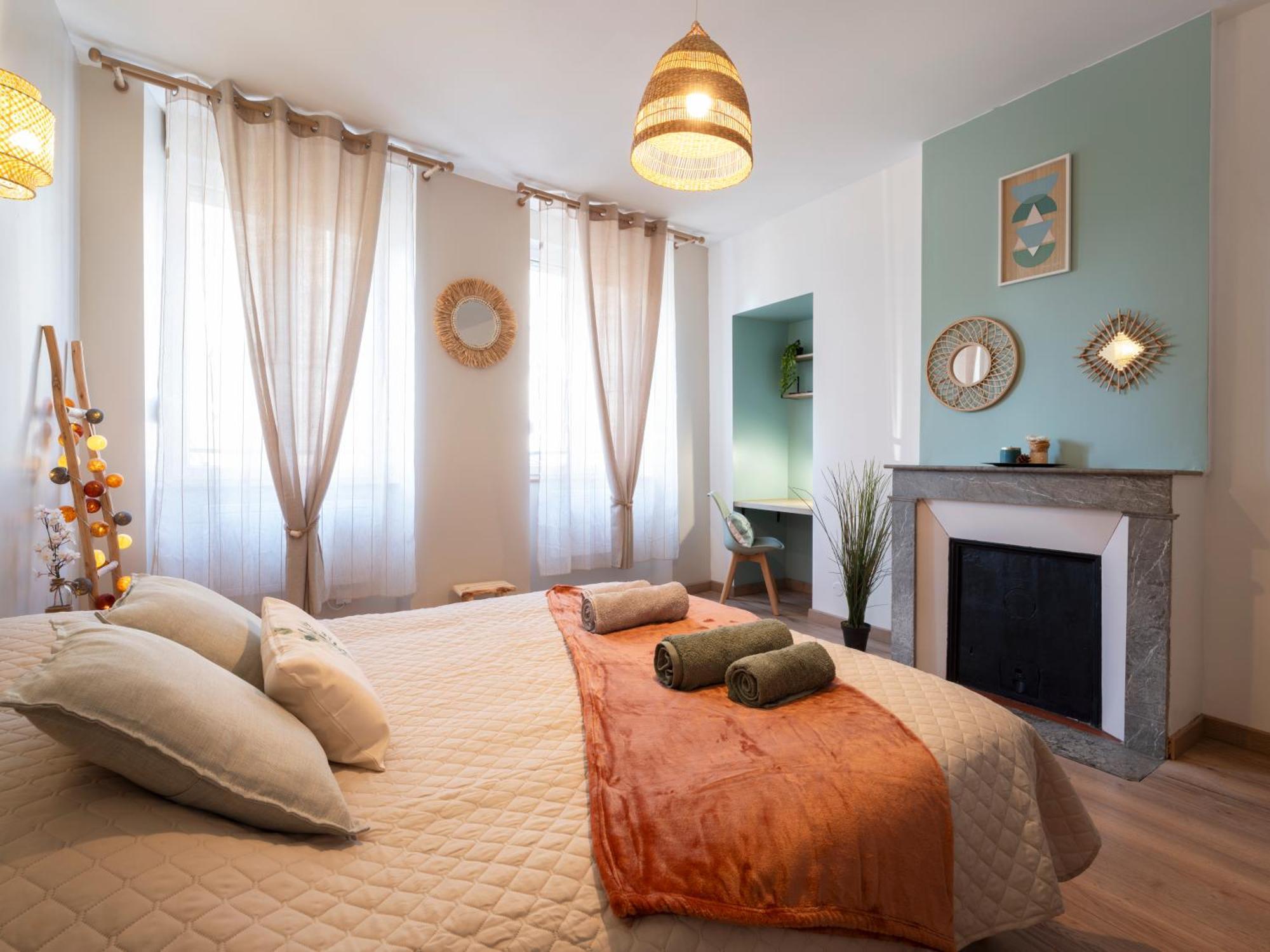 Clairchene - Cosy Centre Parking Spacieux Familial Verdun-sur-Meuse Buitenkant foto